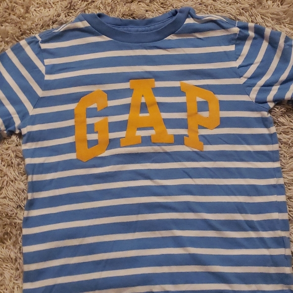 Boys Gap soft t shirts - Picture 6 of 8